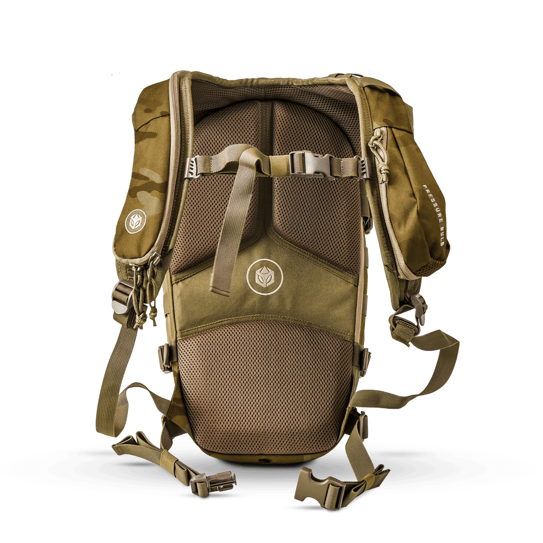 新品 未使用品 米軍 aquamira RIG−700 ハイドレーション AQ-RIG-700-Multicam-Back_1080x